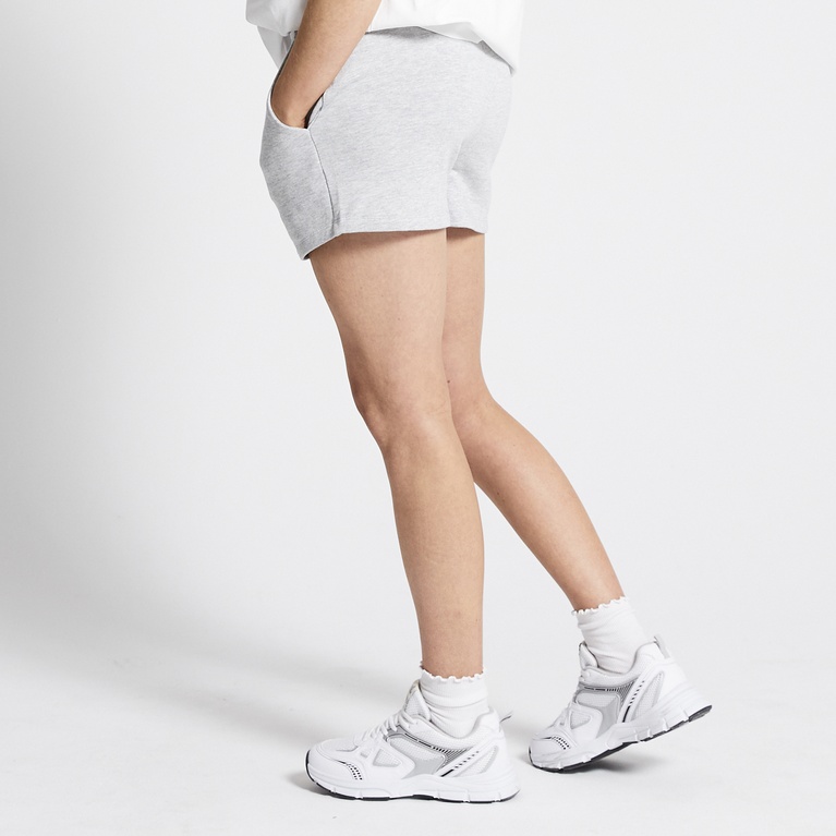COLLEGESHORTSIT  "June"